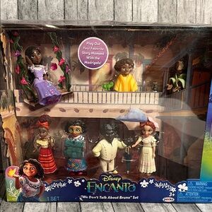 Disney Encanto Magical Family Playset